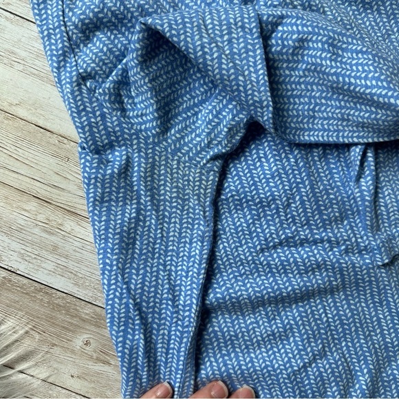 L.L. Bean Women’s 3/4 sleeve Shirt | Blue and White | size Large - Picture 4 of 6